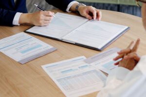 車売却時の必要書類完全ガイド！普通車・軽自動車リストと紛失時の対処法