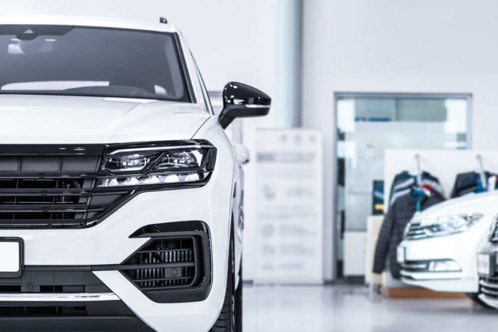 車買取でディーラー下取りが安い理由とは？買取店と数十万円差がつくカラクリ